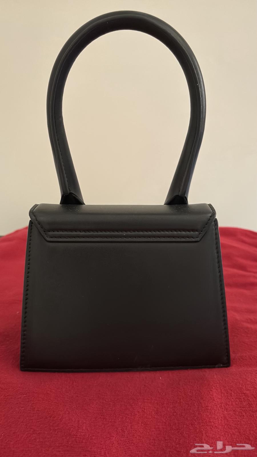 ماركه جاكموس اصليه   حجم وسط لون اسود64366497960834112