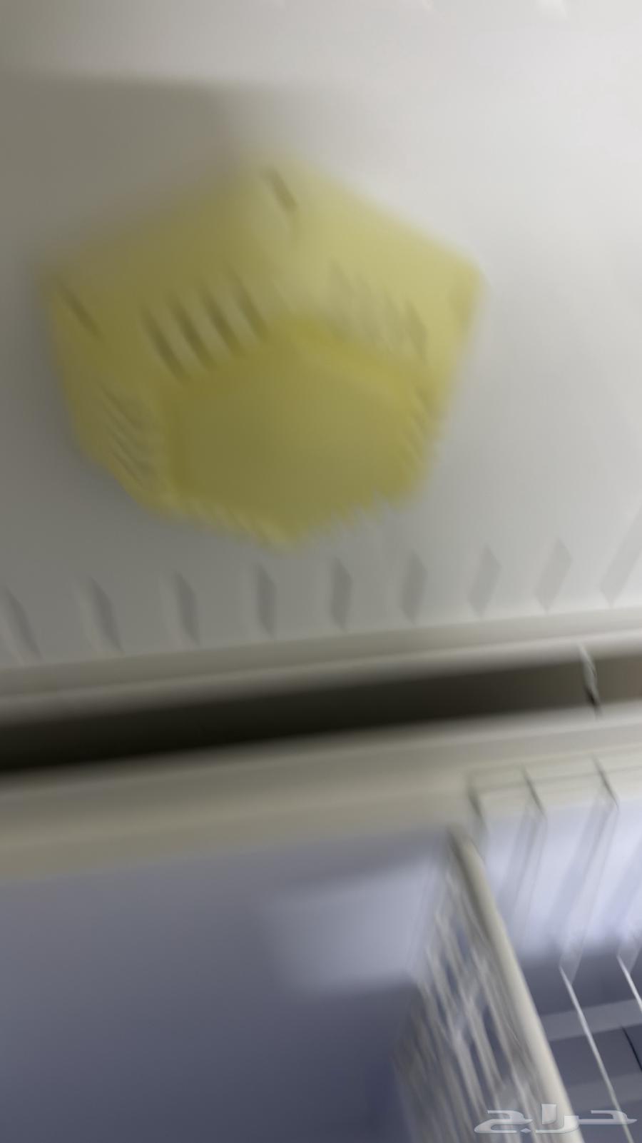 A clean refrigerator, less than two months old64375678620161113