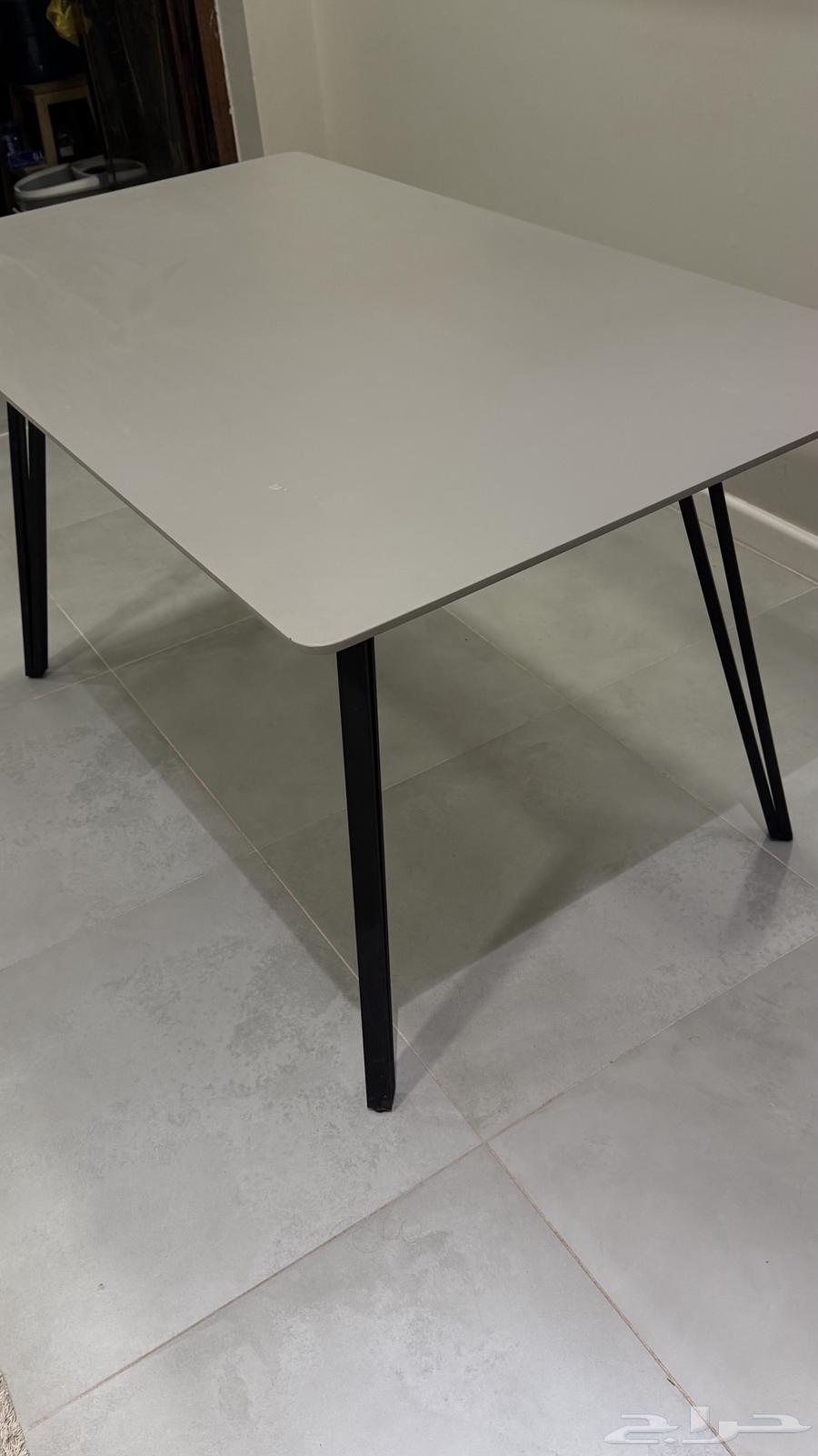 طاوله 6 اشخاص استعمال قليل64370182224130110