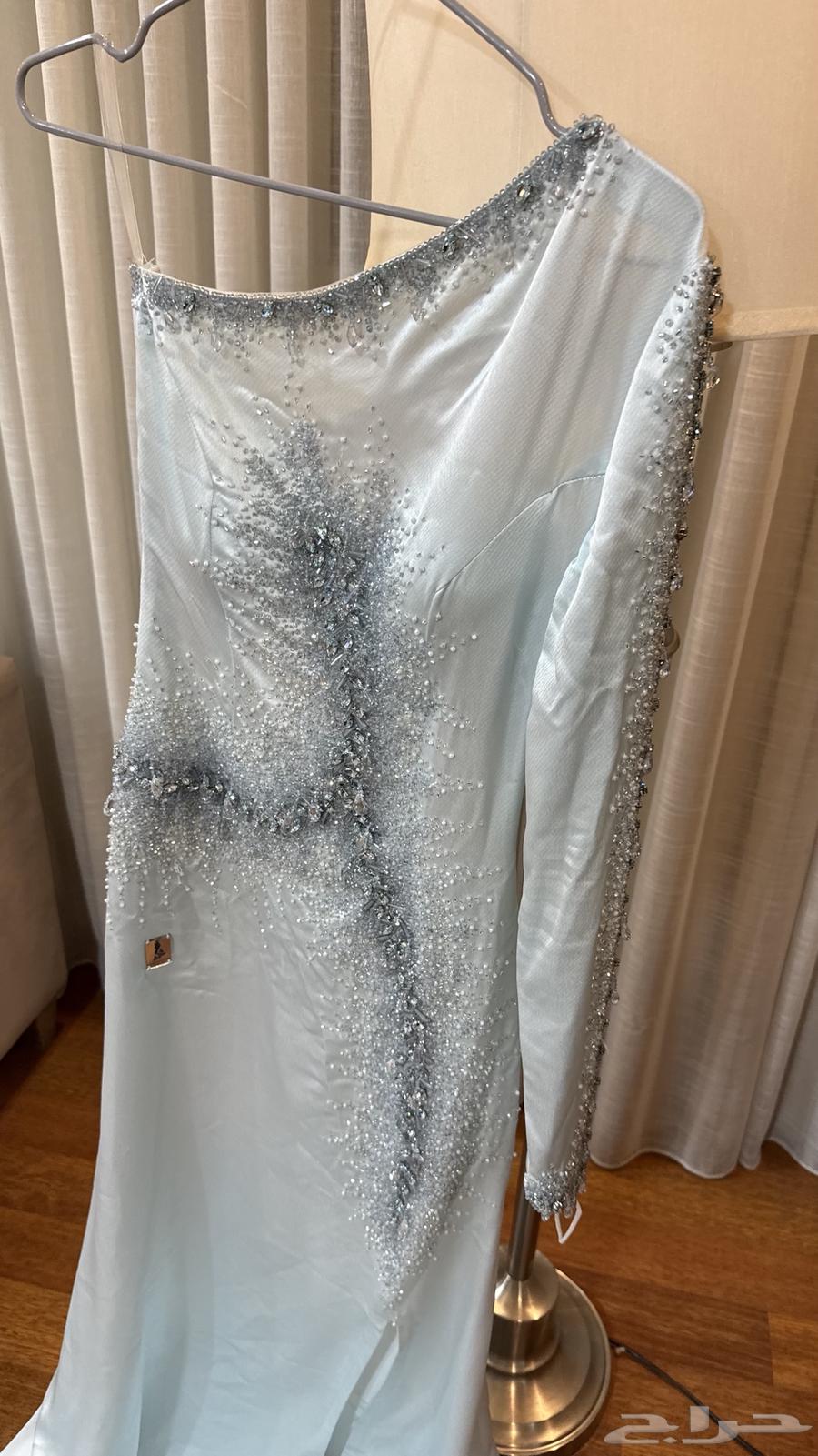 فستان لبسه مره وحده من المصممه فاطمه الهذال64367930952706110