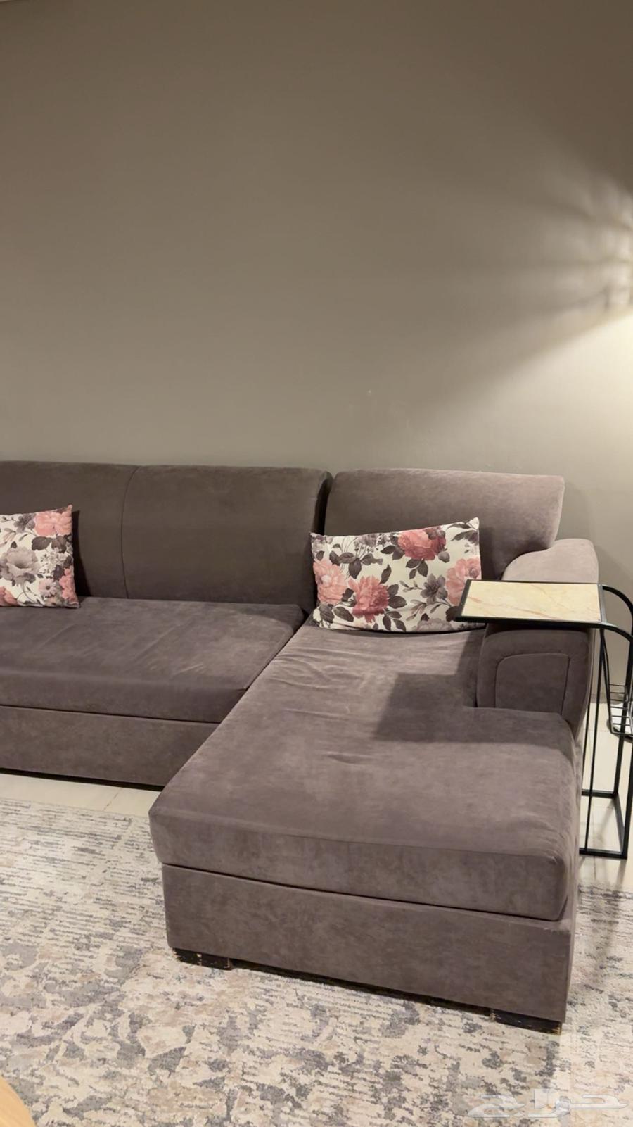 L-shaped sofa64374200940802111