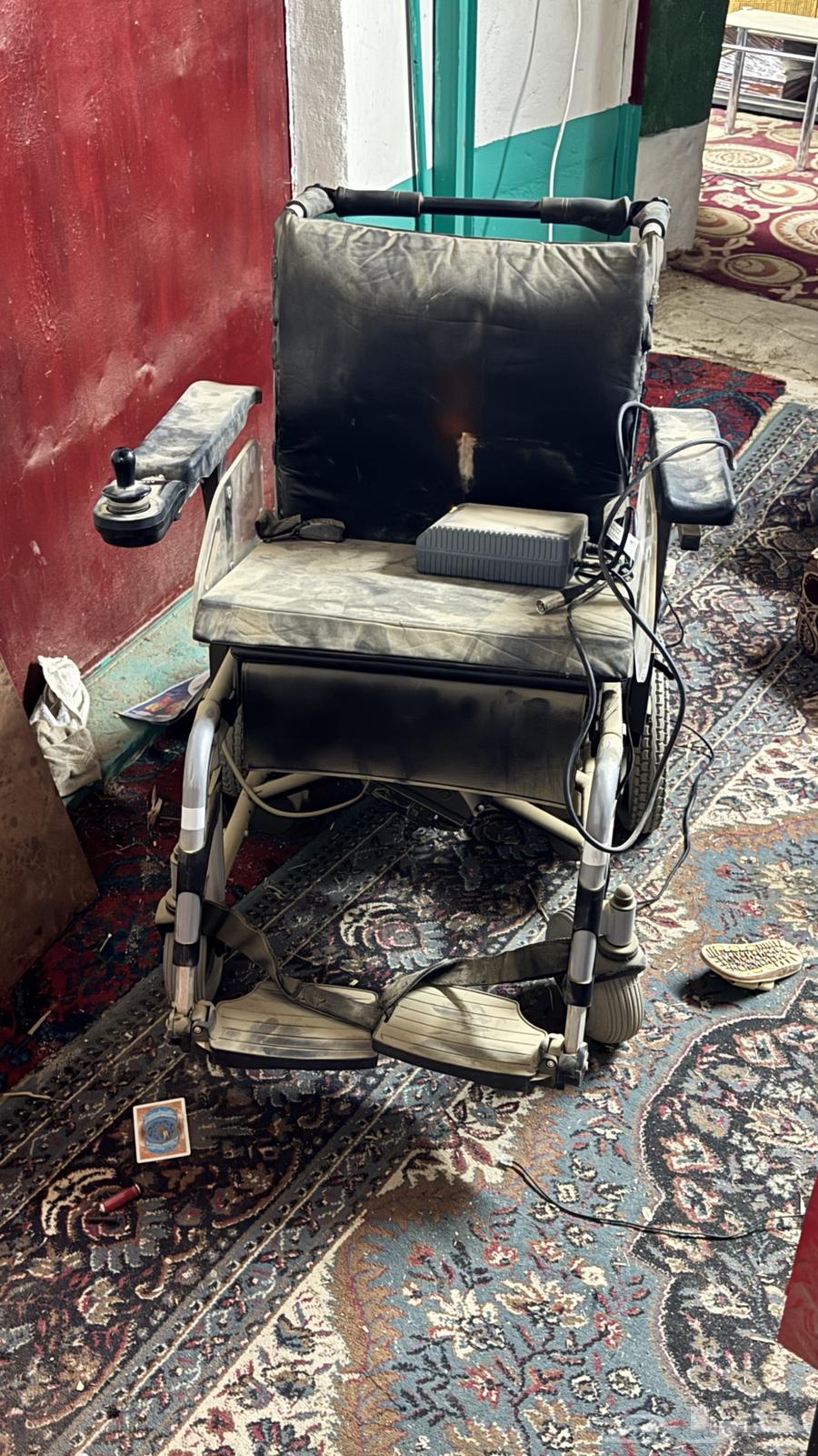 عربيه لذوي الاحتياجات الخاصة كهربائي جديده لم تستعمل64373019551362111