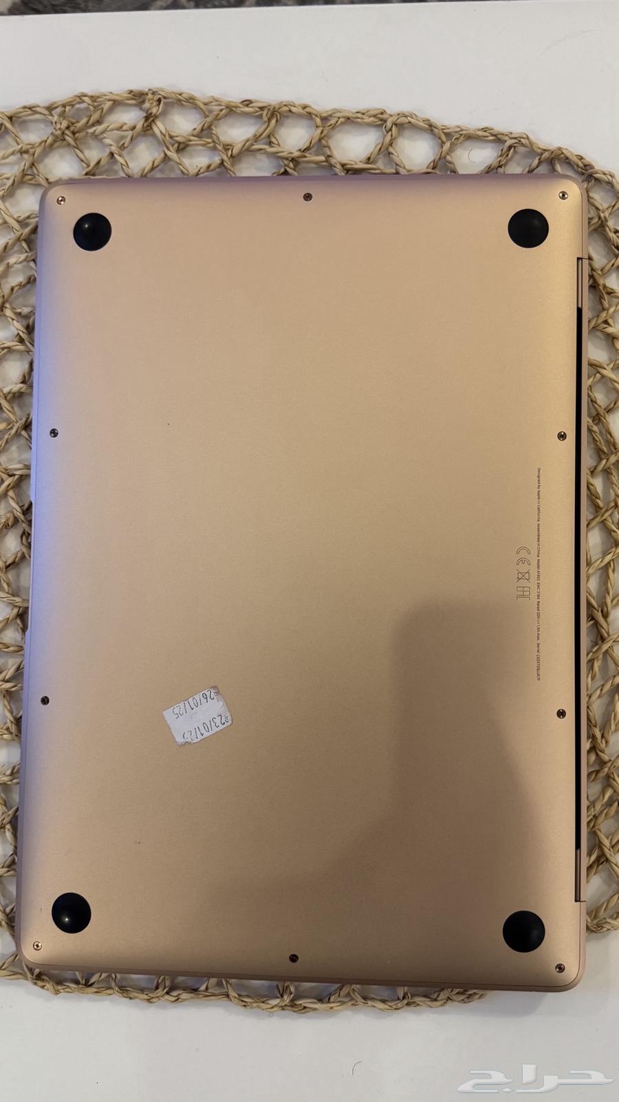 شبه جديد 13 Macbook air64366027134466111