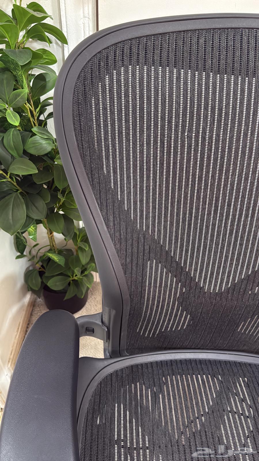 كلاسيك ايرون هيرمان ميلر Herman miller مقاس C64364654795139114