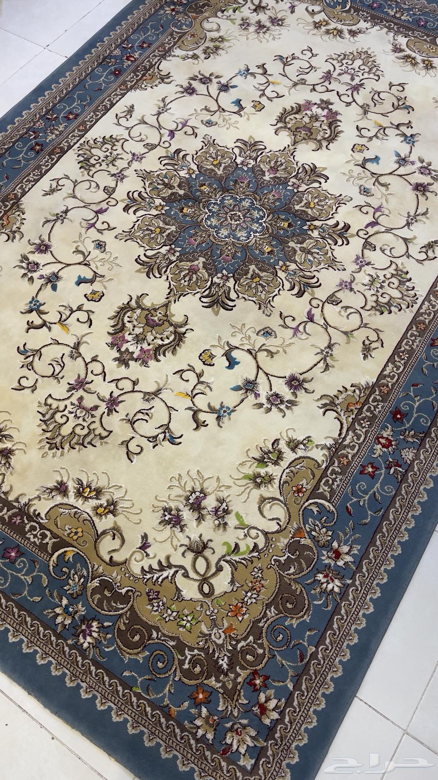 للبيع فرشه كبيره 295 في 19564373639702529111