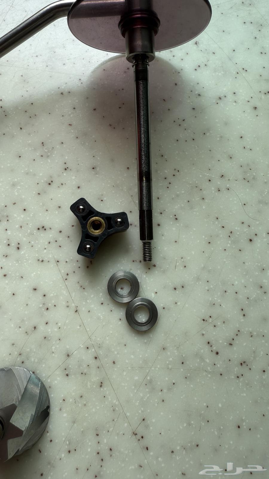 مطحنة كومندانتي c4064373831952385112