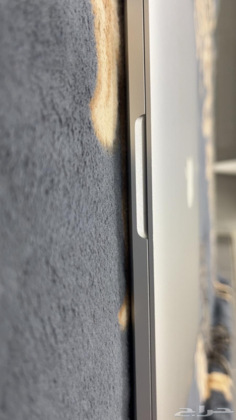 ماك بوك64376109770753112