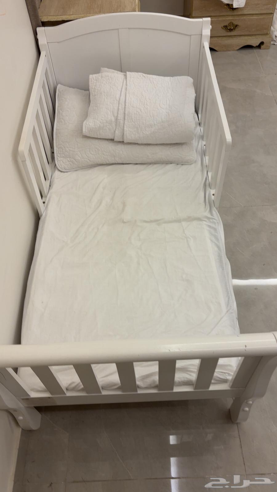 سرير اطفال نضيف64376466101634110