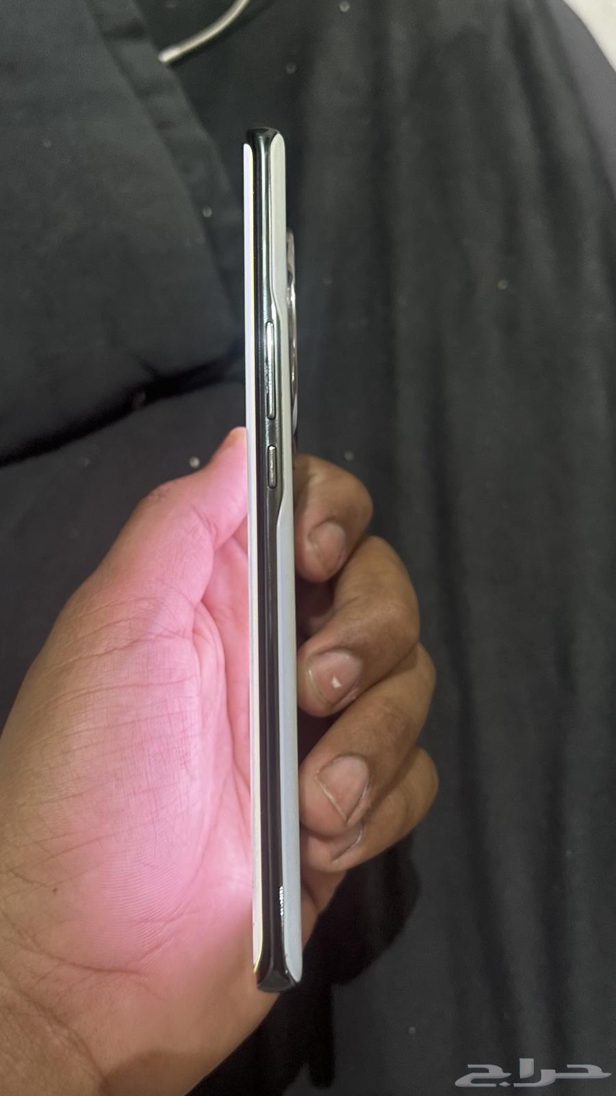 Hello, I'm offering you a Honor mobile phone64370958055299113