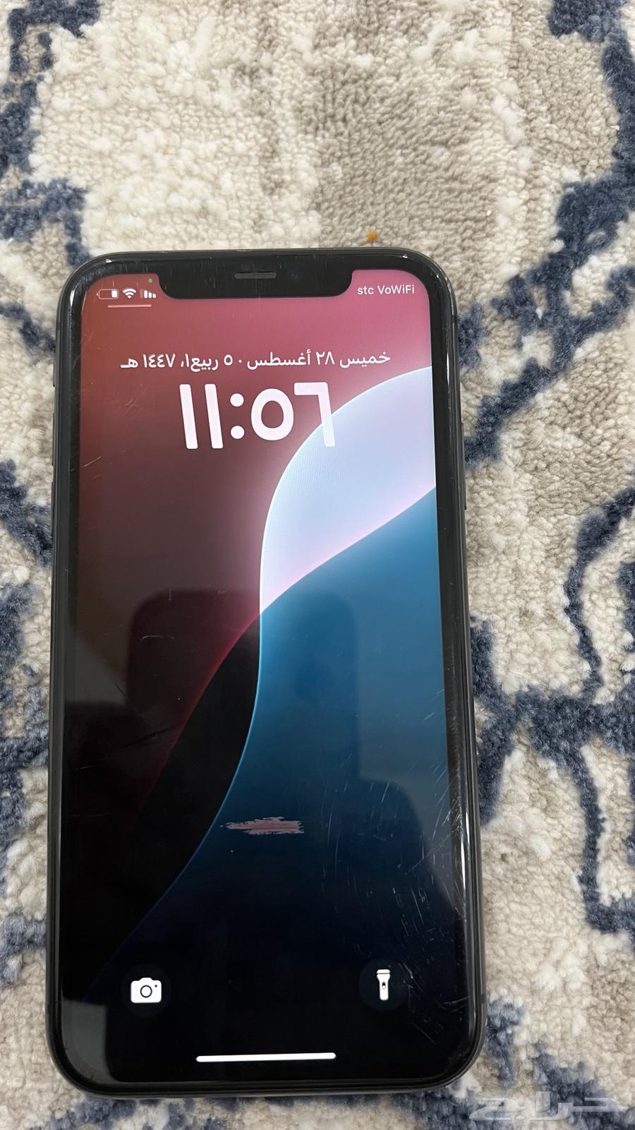 آيفون11 عادي 128غ الجوال شوفت عينك فيه شعر بشاشه ومهي ضاره64362635026177110