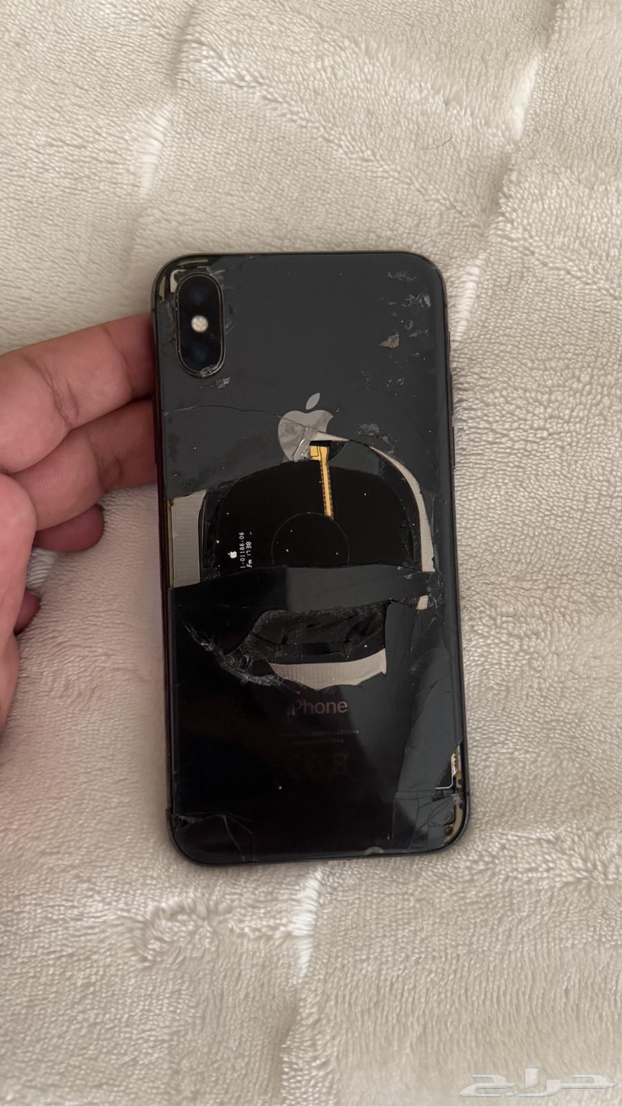 ايفون x اسود 64 قيقا بطارية 10064372038189186111