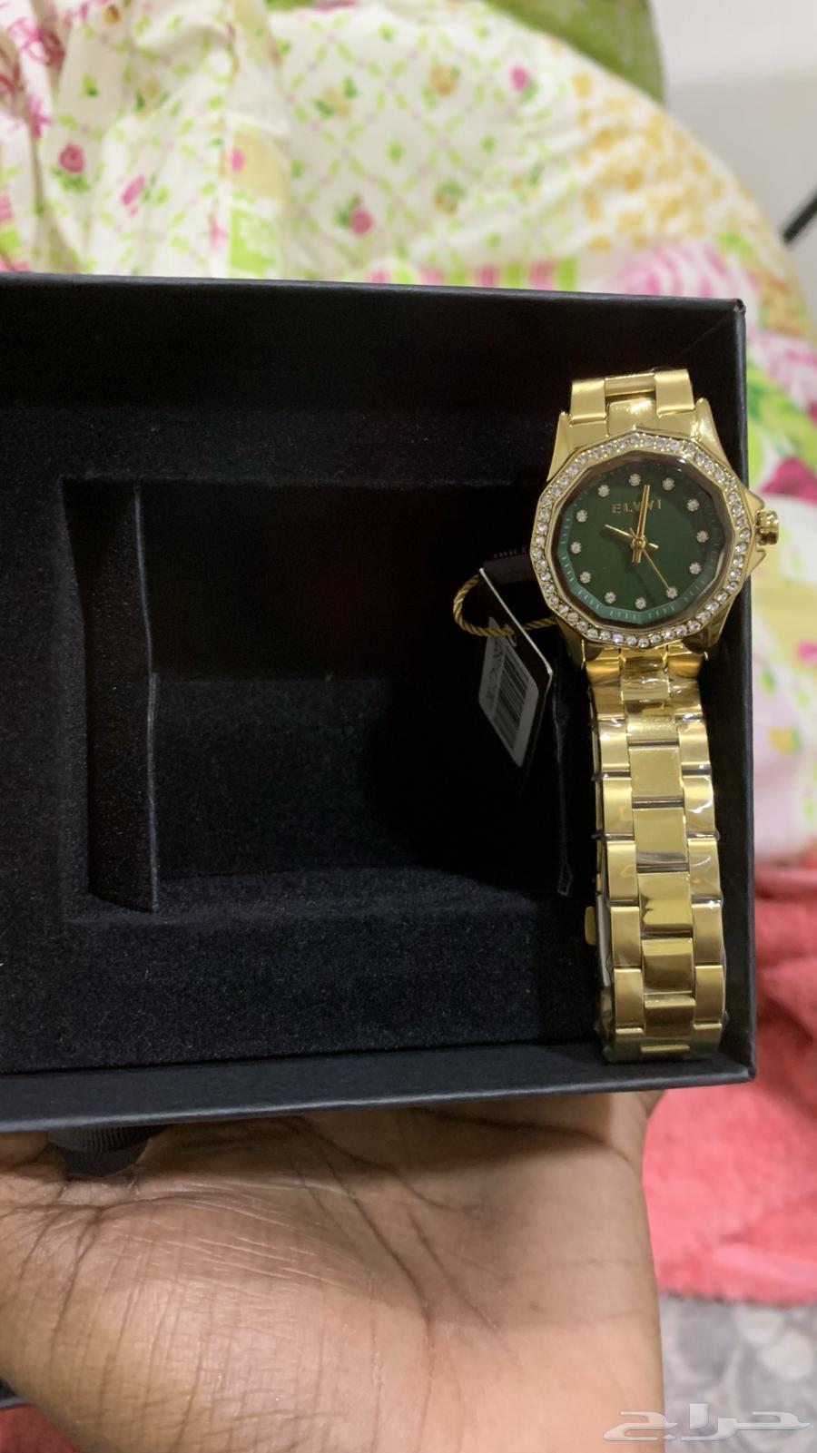 ساعه نسائيه جديد لم تستخدم بعد64364787535107110