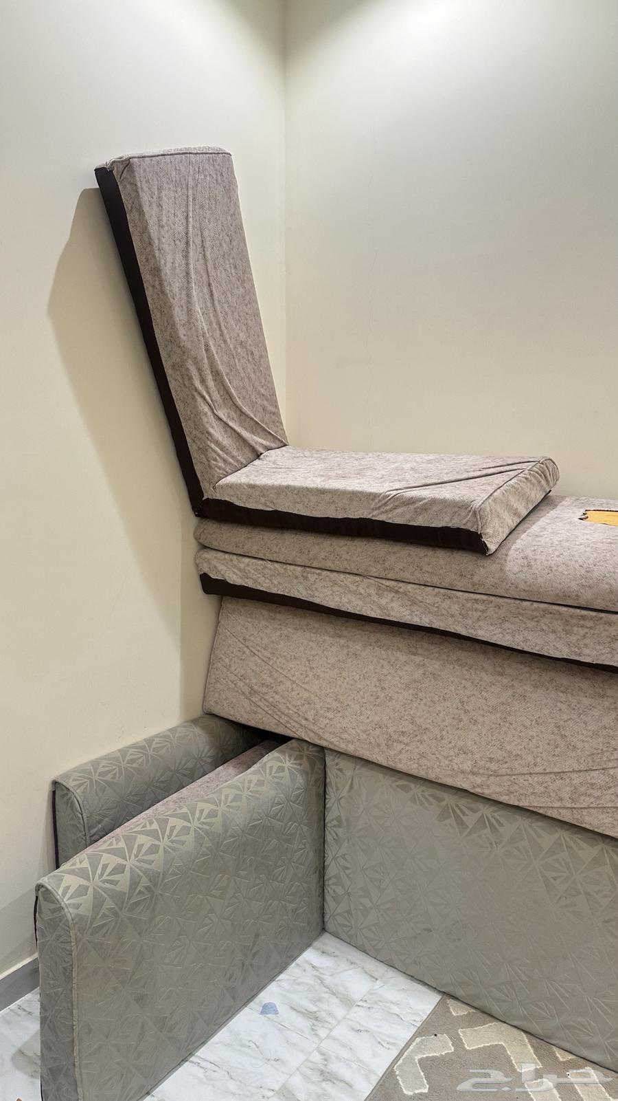 مخاد مجلس للبيع64373341817346112