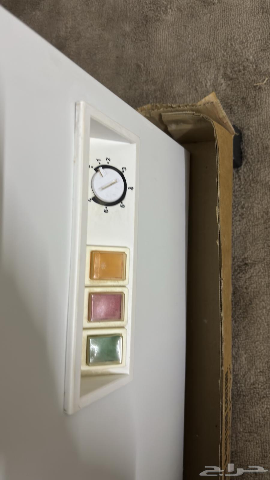 A clean refrigerator, less than two months old64375678620161111