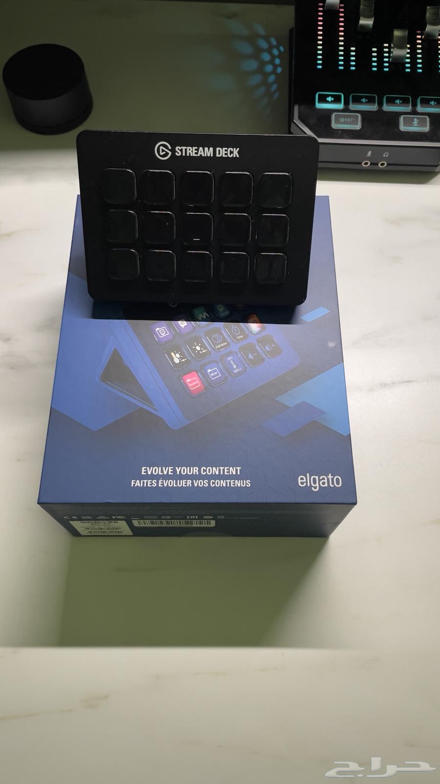 Stream deck for sale with all its accessories64368514042627114