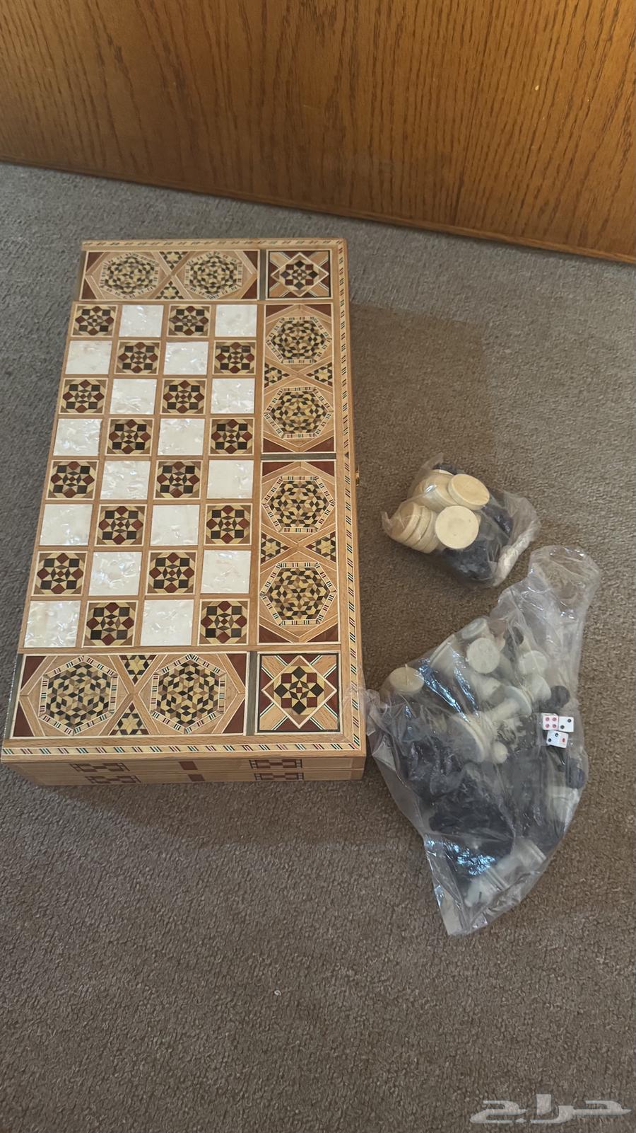 Damascus Backgammon and Chess Table64370482850306113