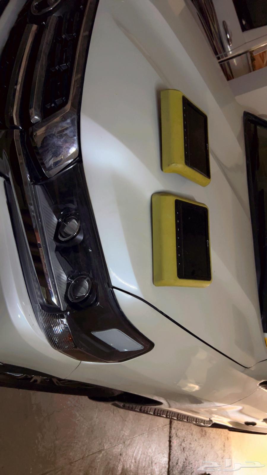 Rear seat screens that were installed in a Jeep Wrangler64510040986499110