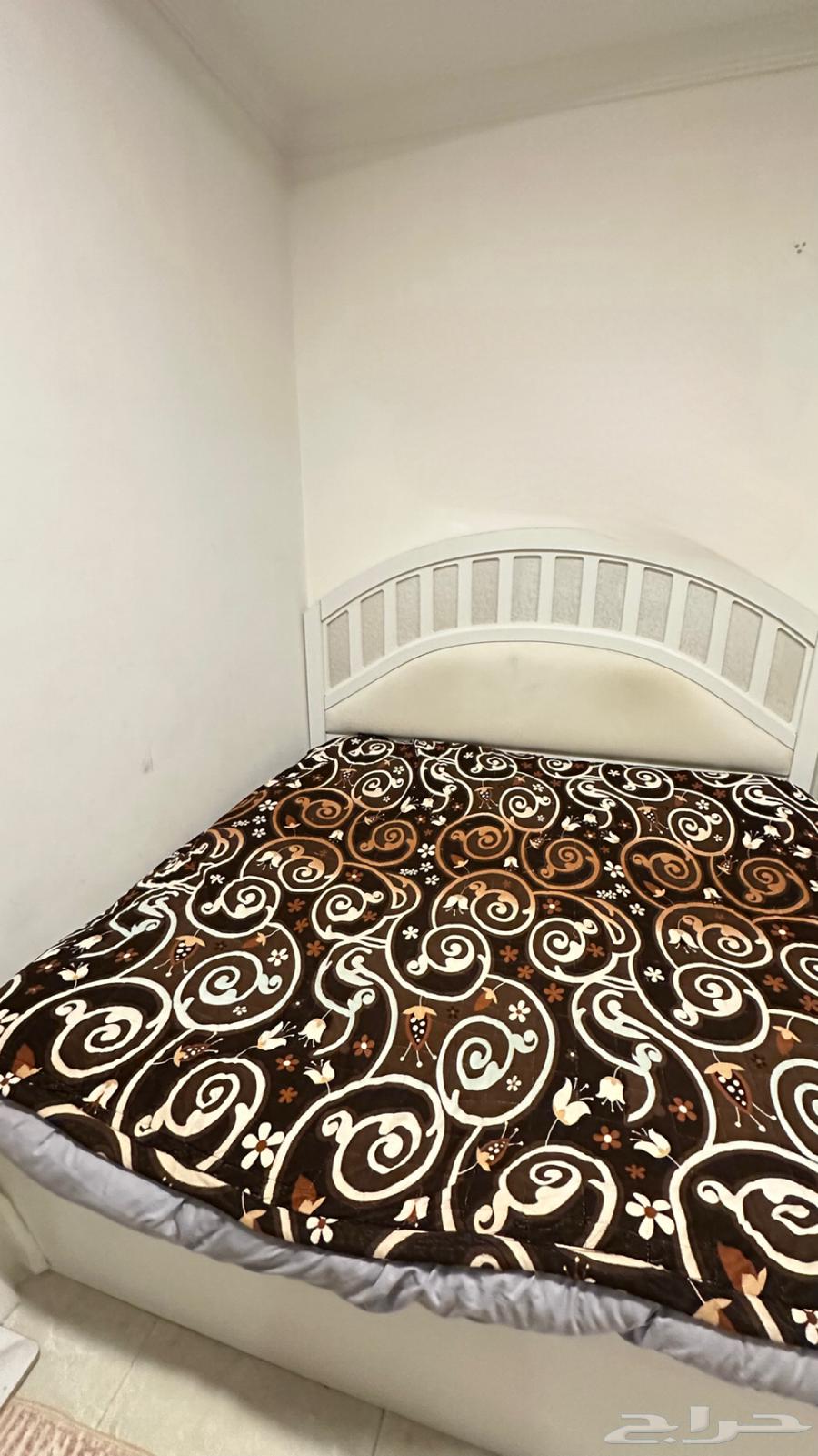 سرير نفرين خشب ابيض ب30064367873118339111