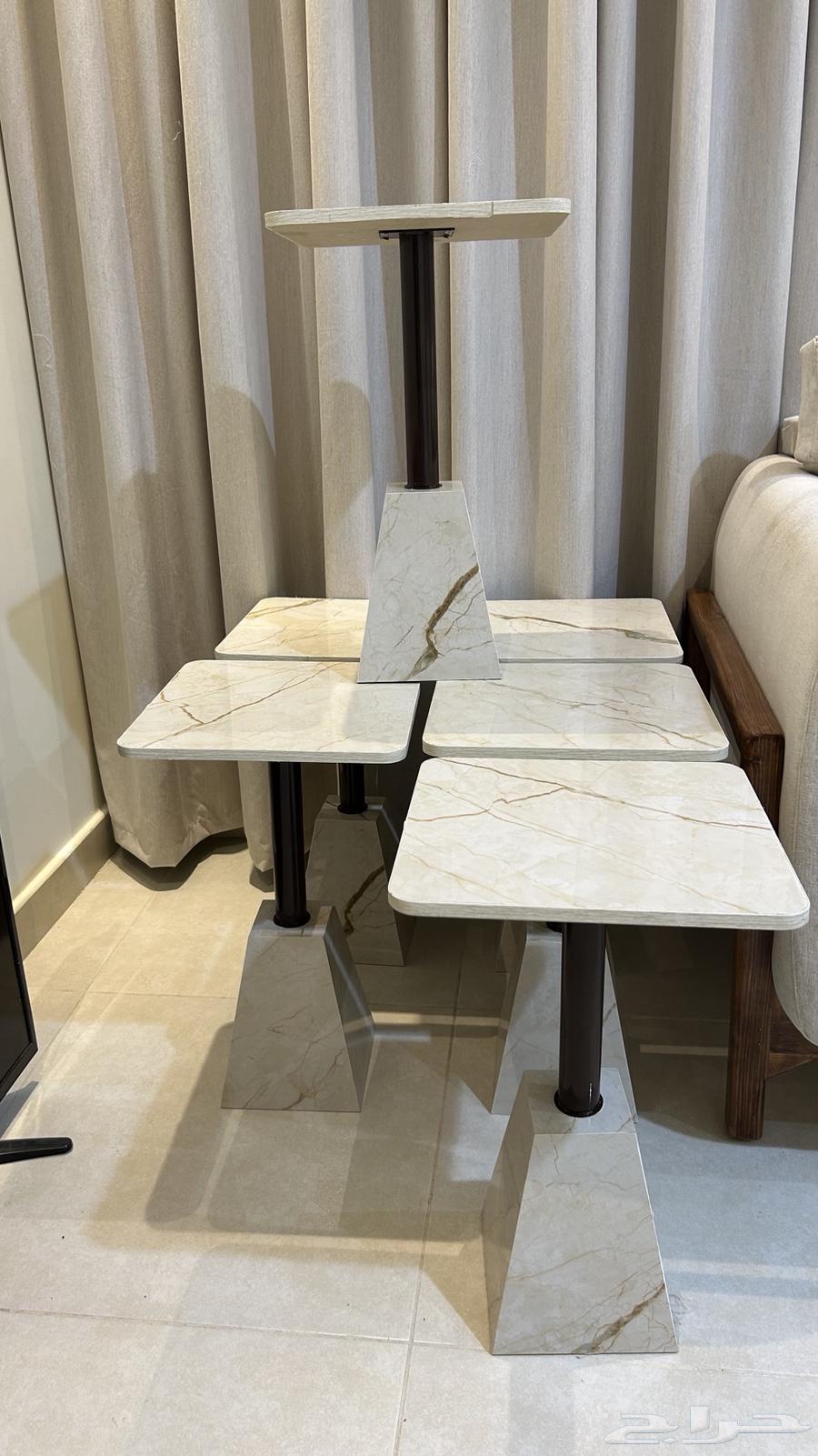 للبيع طاوله كنب 8 قطع غير مستخدمه64361033068033113