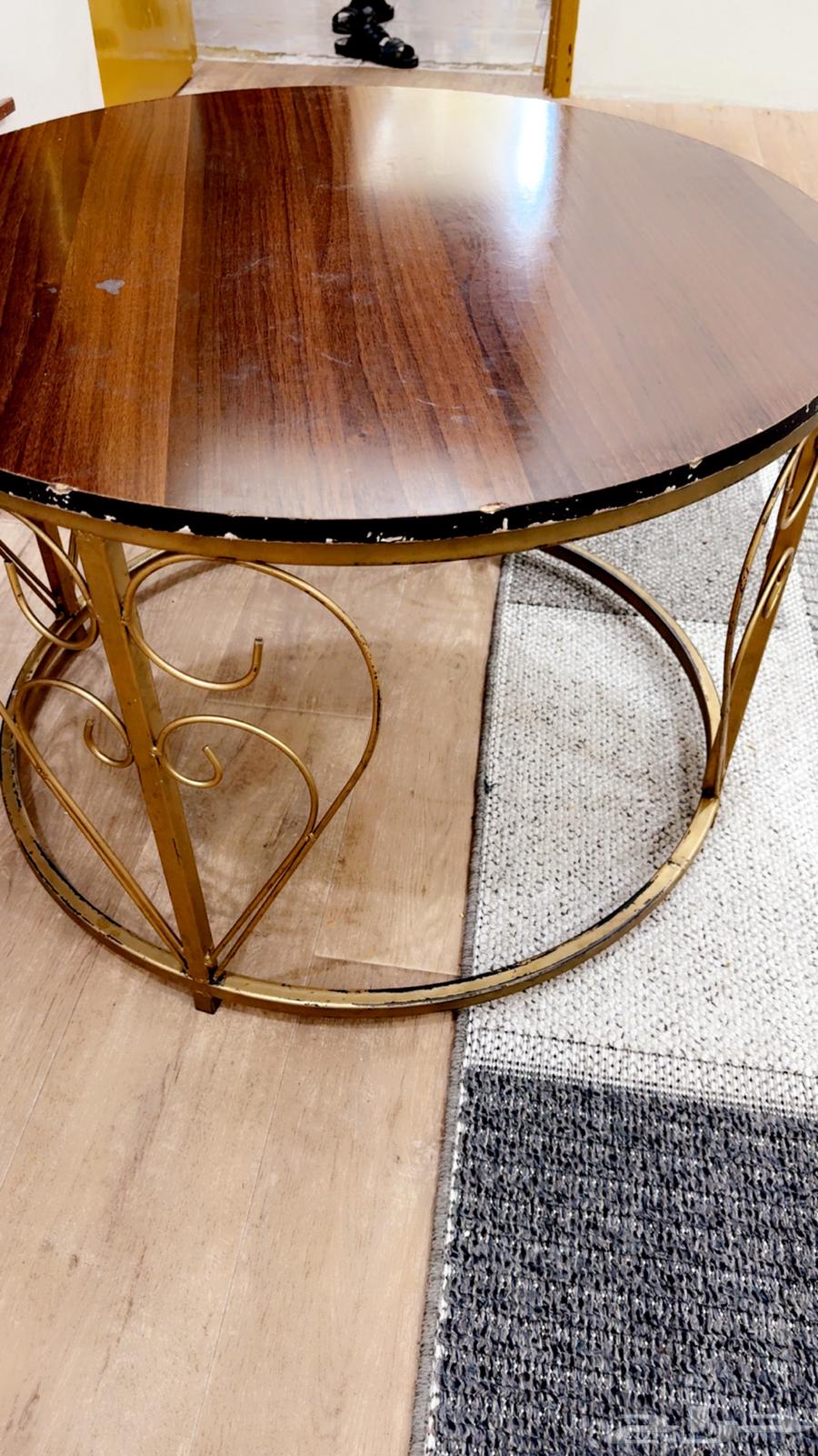 مكيفات و طاولة بلازم طاولة قهوه للبيع ومكيفات64362545027715111