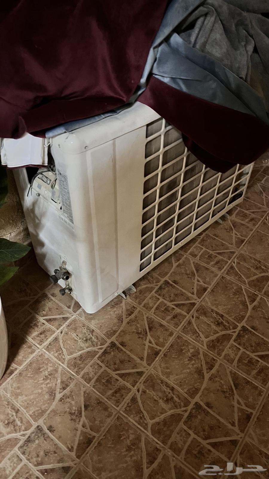 مكيف LG مستعمل نضيف البيع على السوم البيع مستعجل64376509968386112