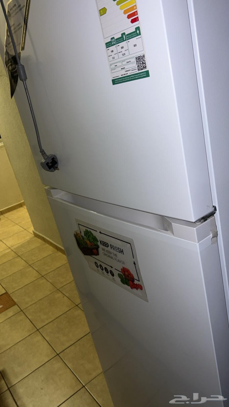 للبيع ثلاجة شبه جديدة64372871579779112