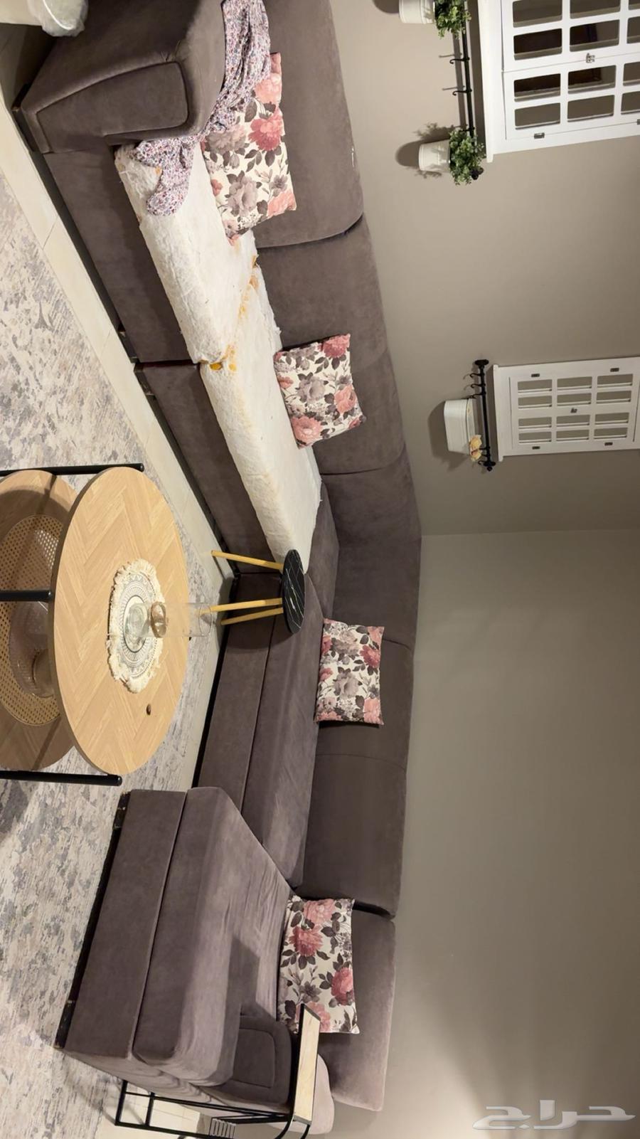 L-shaped sofa64374200940802110