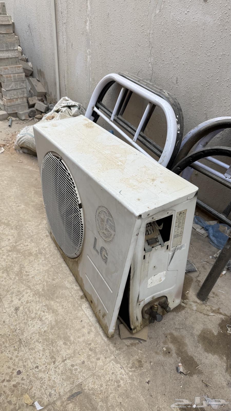 مكيف خربان وعدد 11 سرير نوم مفرد حديد64374334564098111