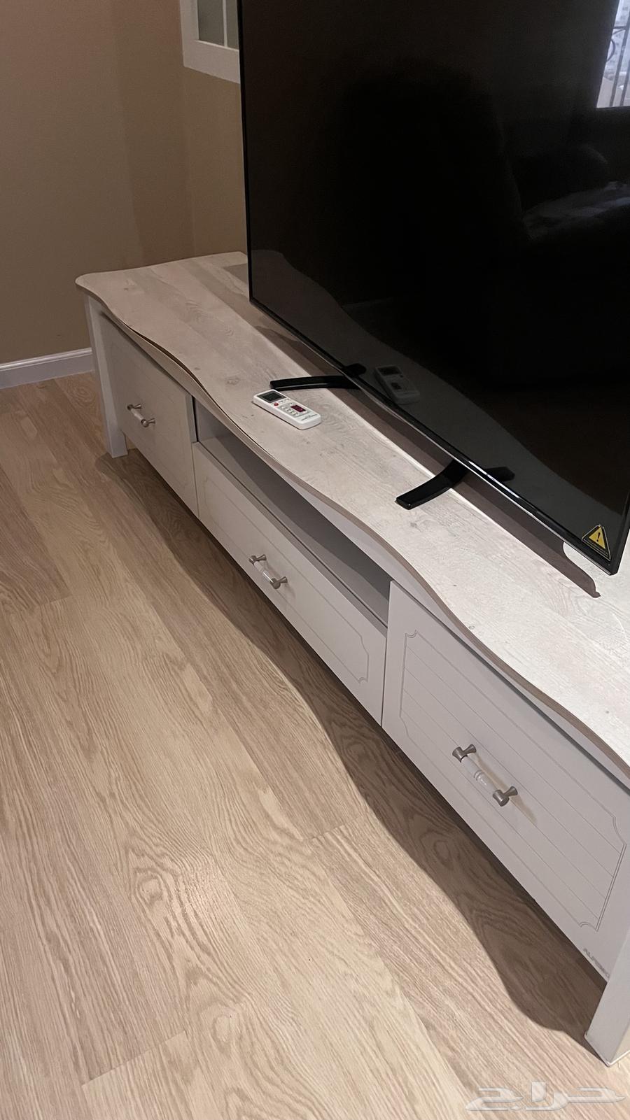 White TV table with light wooden surface, composed of four pieces64371234686466112