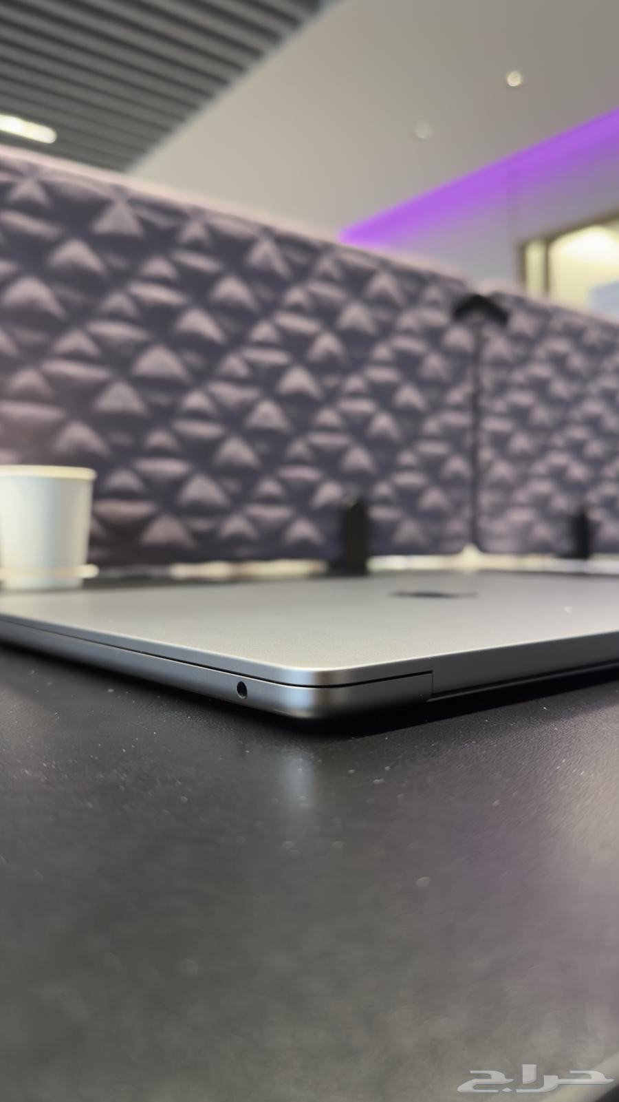 ماكبوك اير M2 15 انش مساحة 265 جيجا  8 جيجا رام64370958109185113