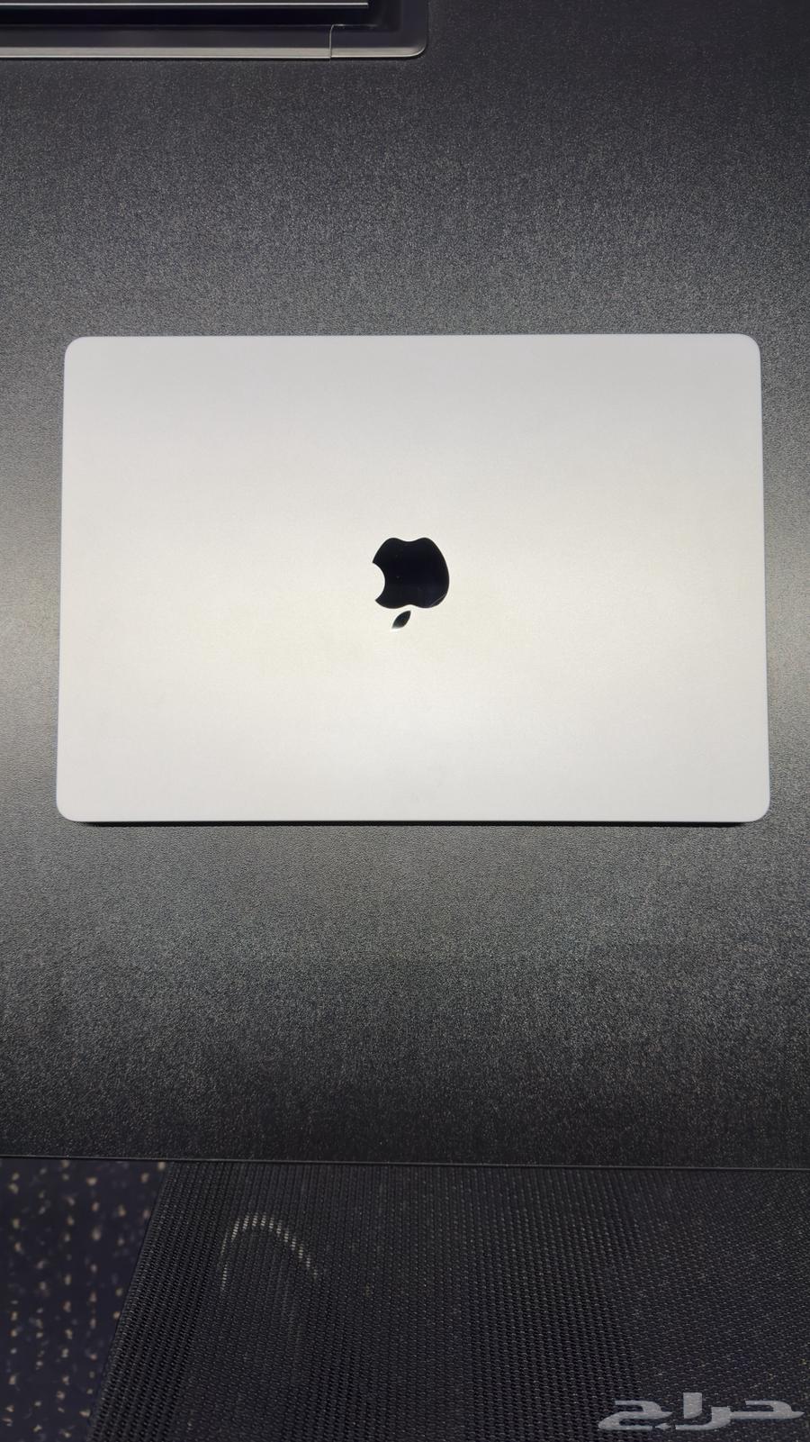 ماكبوك اير M2 15 انش مساحة 265 جيجا  8 جيجا رام64370958109185114