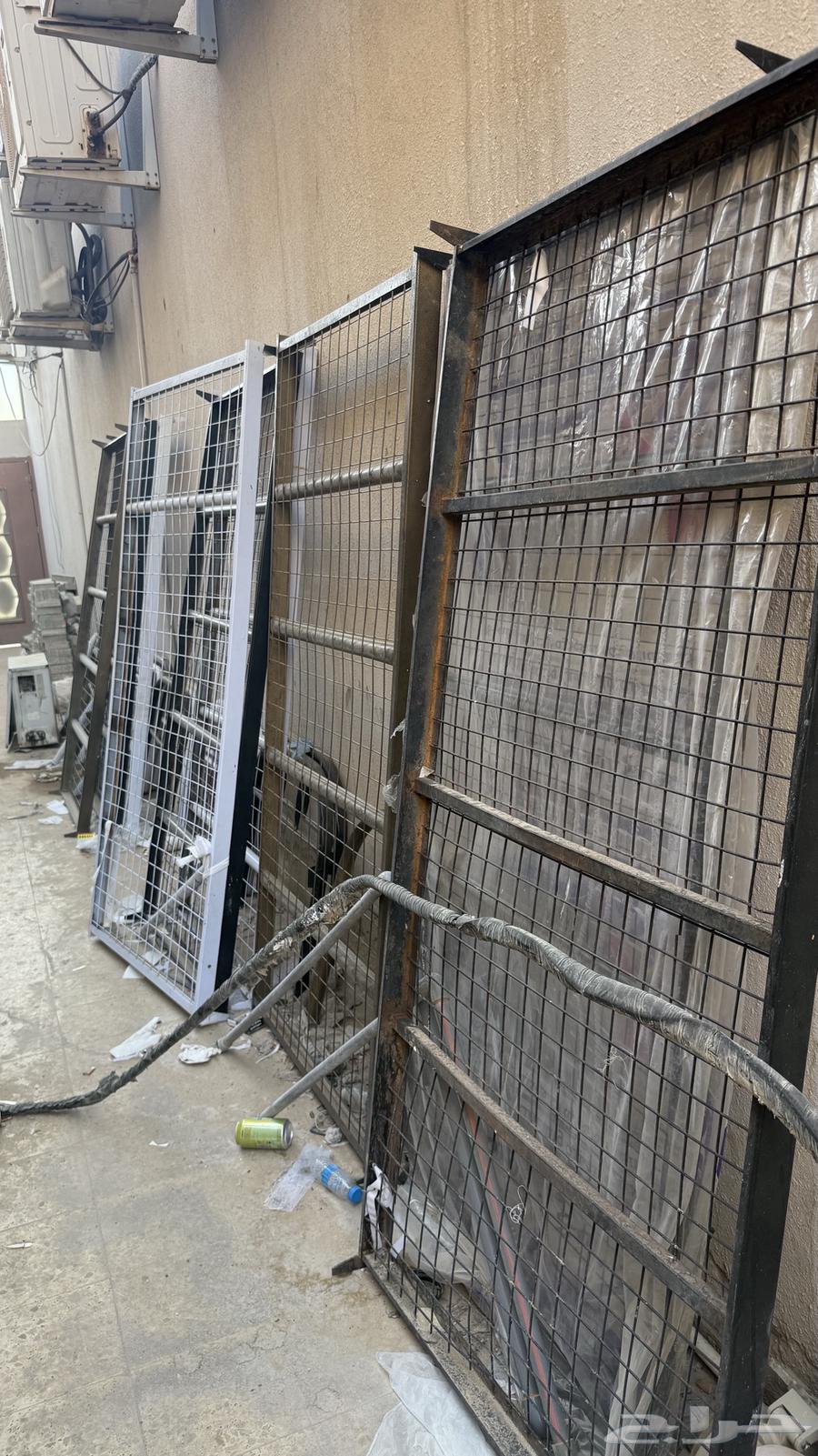 مكيف خربان وعدد 11 سرير نوم مفرد حديد64374334564098110