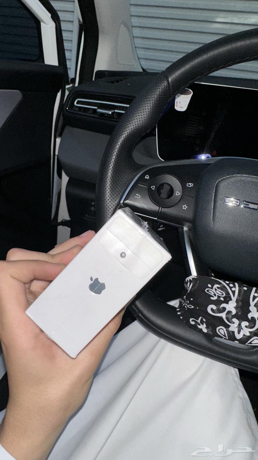 New earbuds, haven't removed the sound insulation64372273271553112