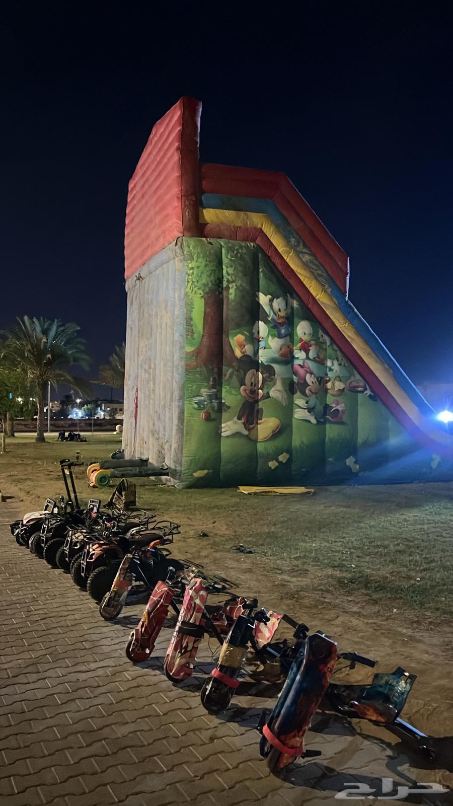 Inflatable slides and sleds64372360516225112