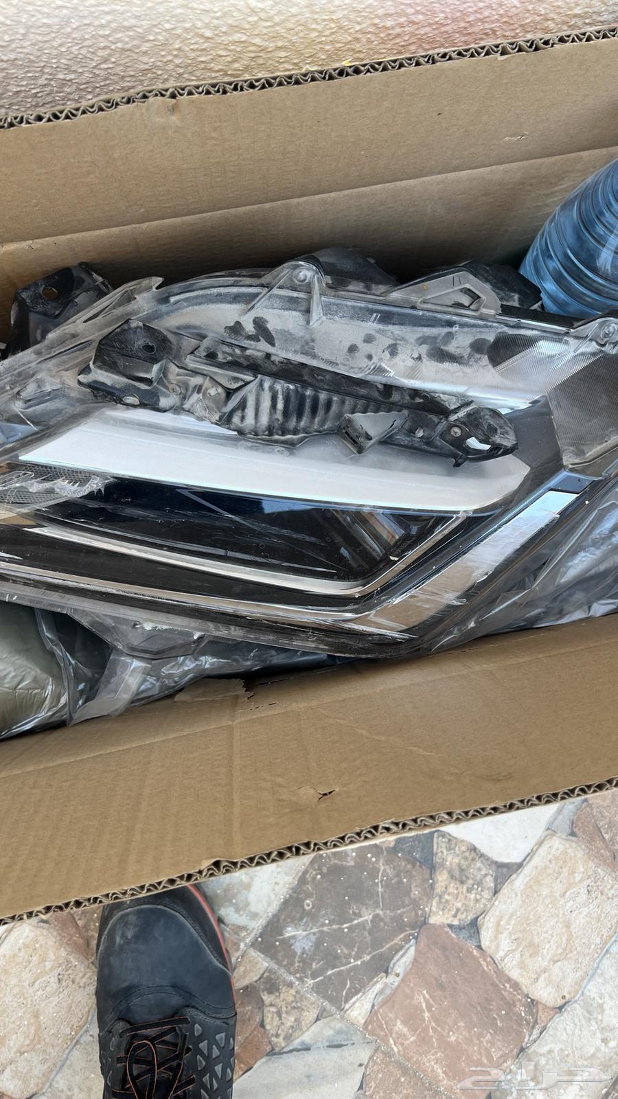 Left candle 202364517406243969111