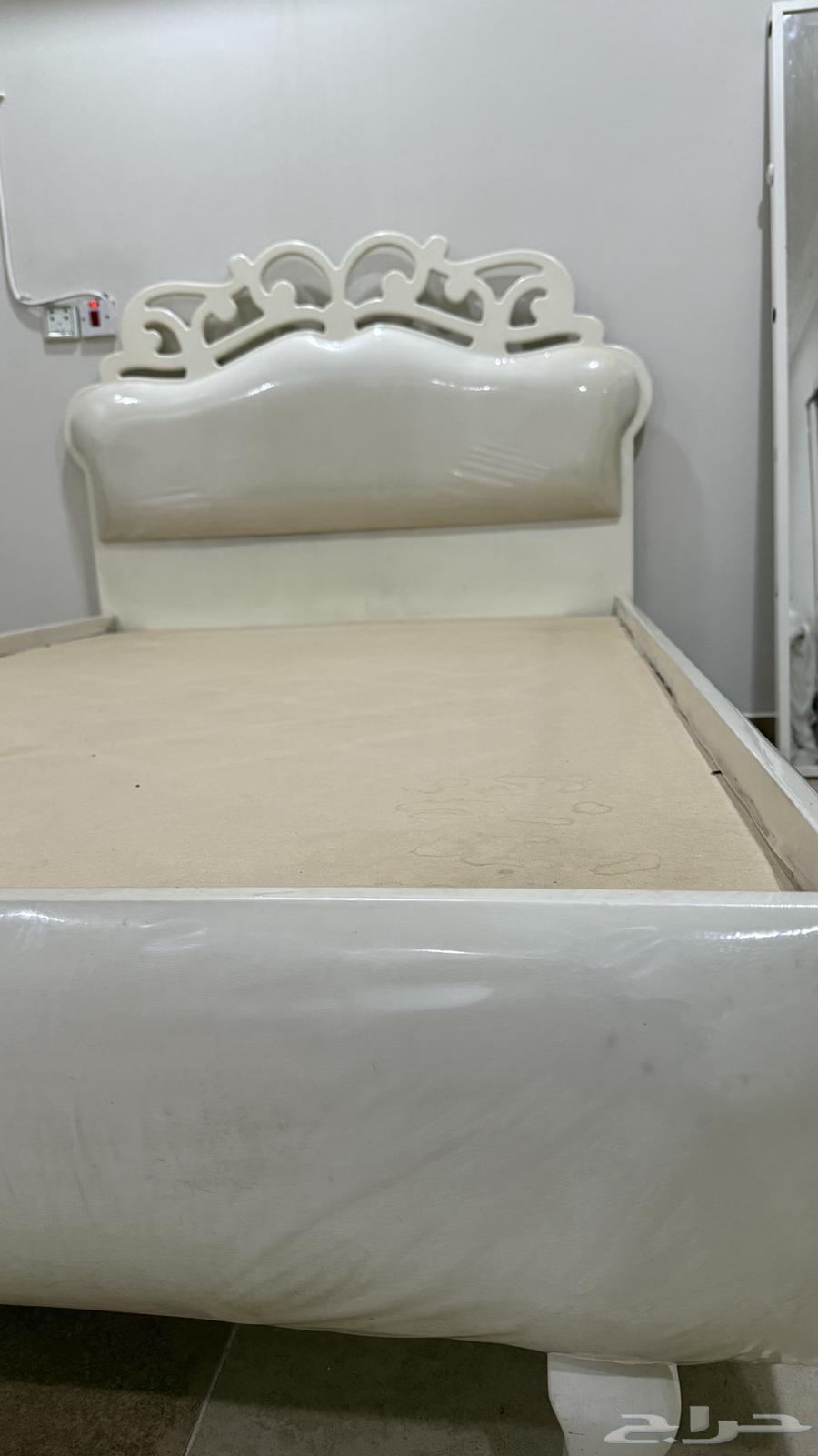 سرير وكنب64370098135170111