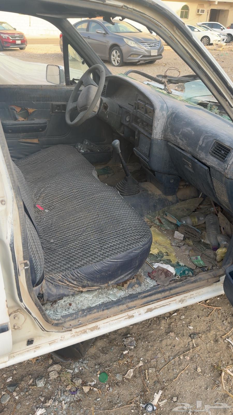 1994 Hilux double cab for sale, sold for parts, buyer responsible for deregistration64410961183107112