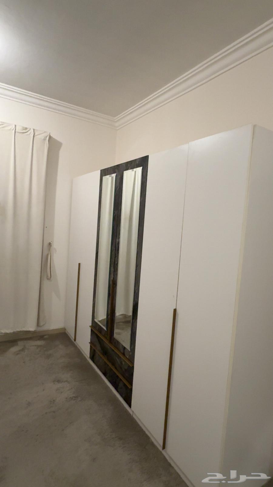 غرفة نوم مودرن نظيفة للبيع64369733047171112