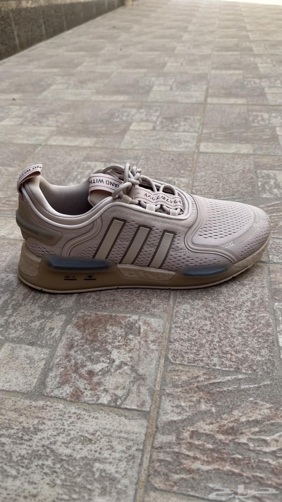 جزمة رياضية اديداس NMD_V3 اصلي64370727316610113