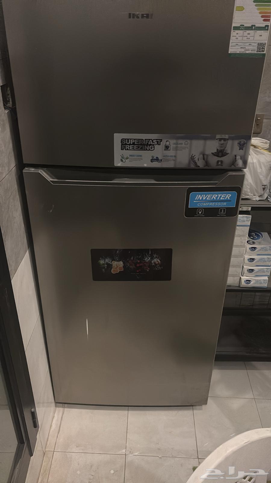 ثلاجه للبيع ومتوفر ايضا فرن كهربائي للبيع شغال 100 10064369242453506112