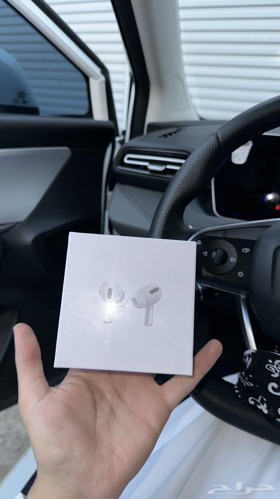 New earbuds, haven't removed the sound insulation64372273271553110