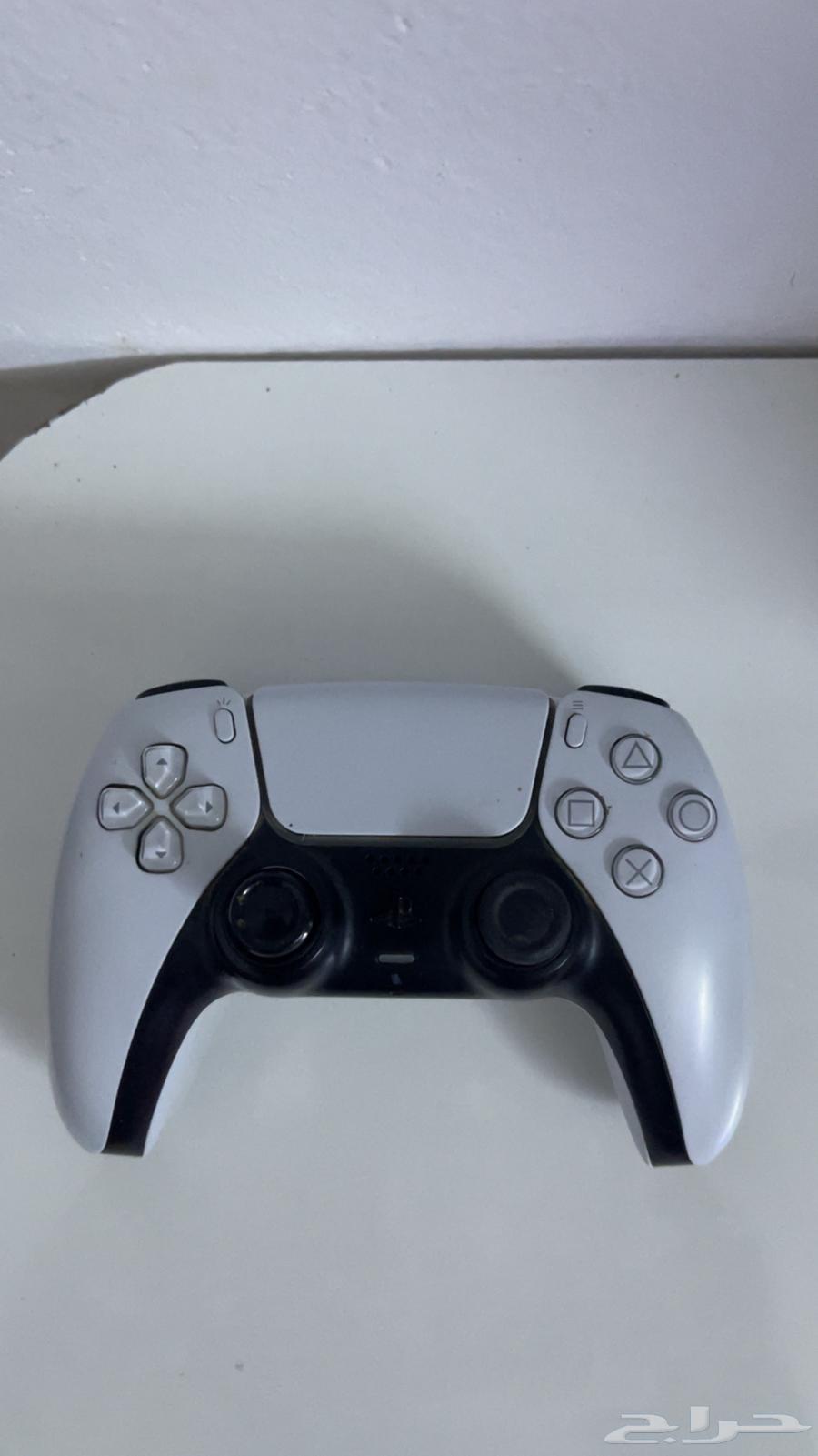 سوني فايف للبيع مقد دخل صيانة وأغراضه معاه كلها وعليه شريط64369776748929111