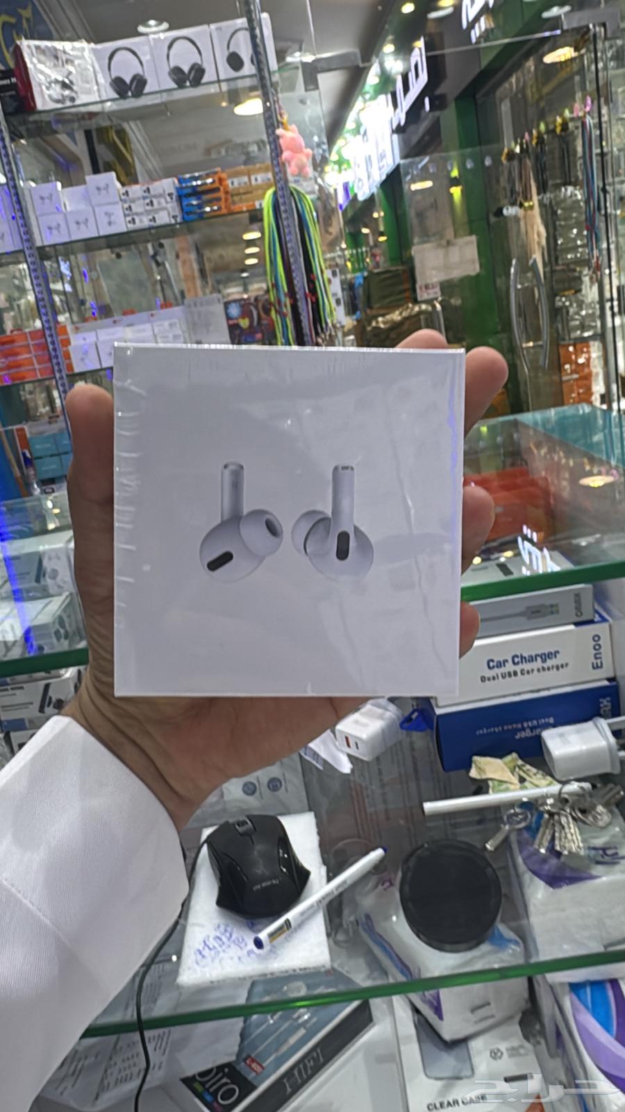 A similar original earphone is available with a two-year warranty64363547500675111