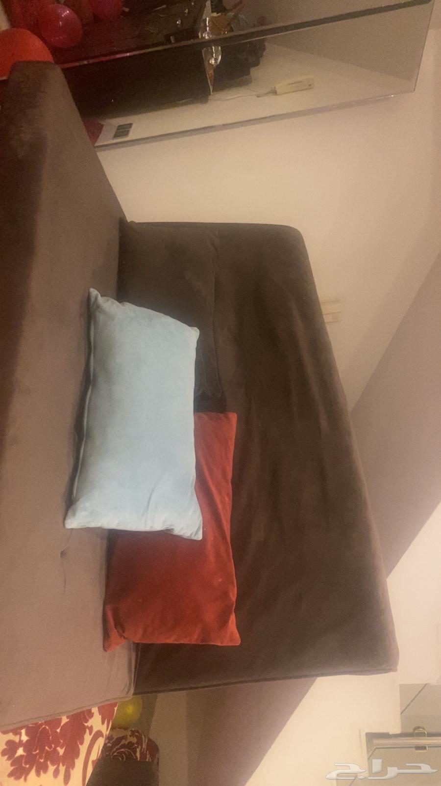 مساند شعبية نظيفة قوية   وجلسة كاملة مخمل بني وخداديات ملونه64375407848835111