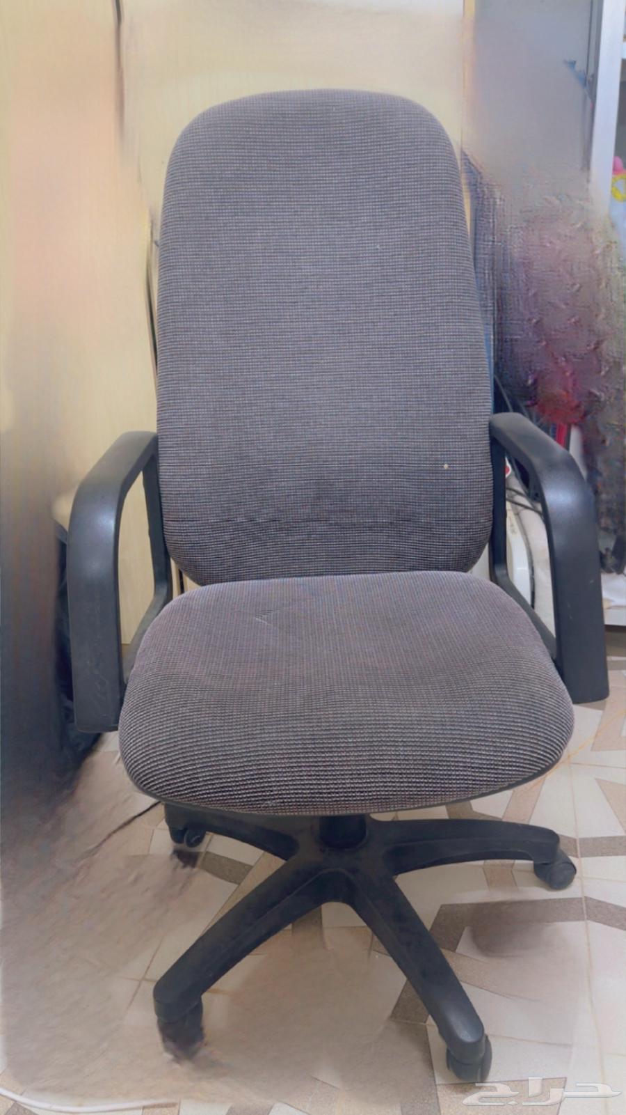 طاوله مكتبيه وكرسي وسرير نفر64376035243521111