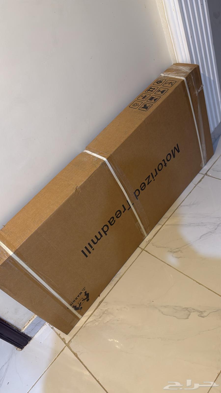 Walk on a new treadmill, same image shown64371162270851114