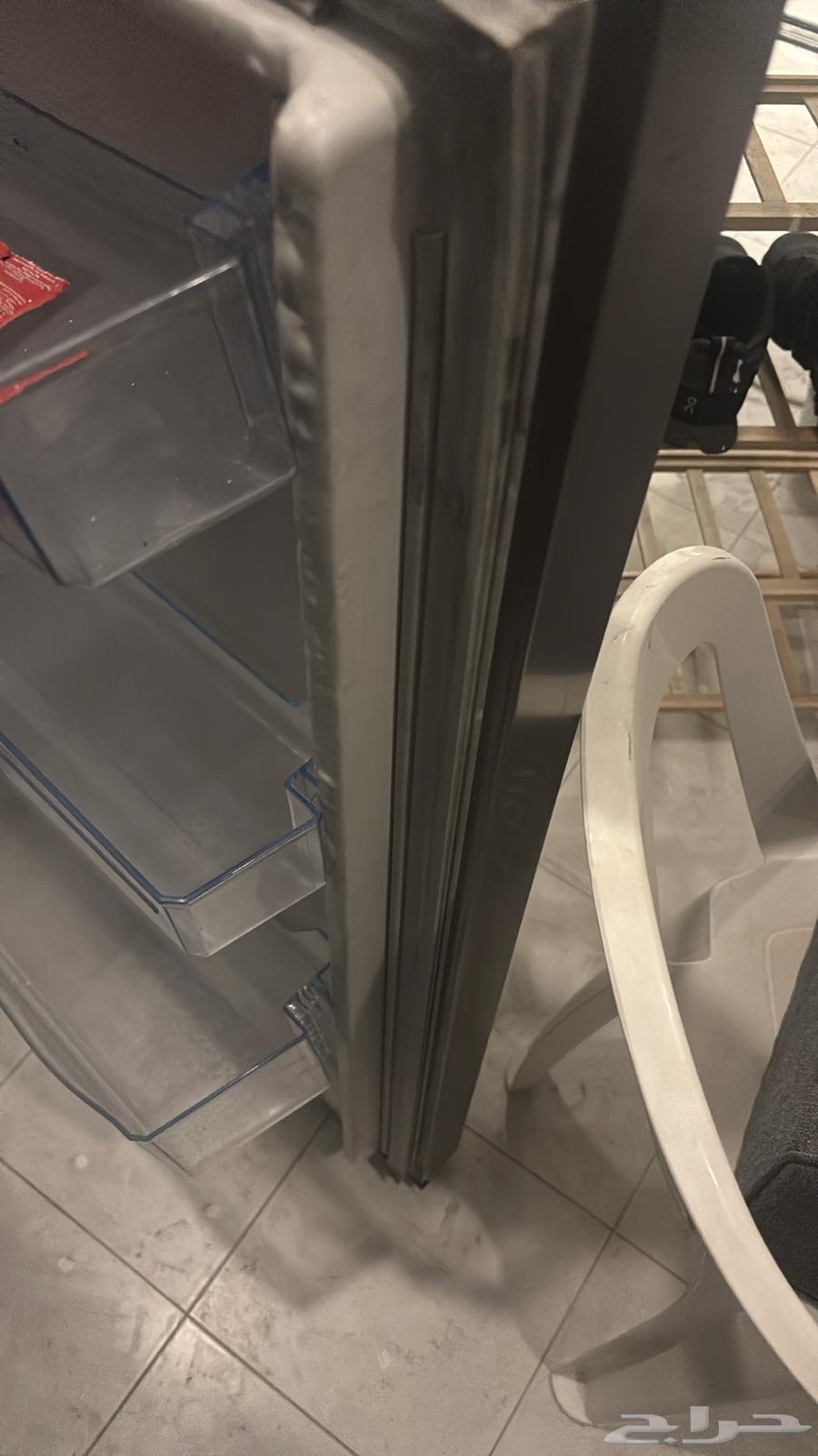 ثلاجه للبيع ومتوفر ايضا فرن كهربائي للبيع شغال 100 10064369242453506110