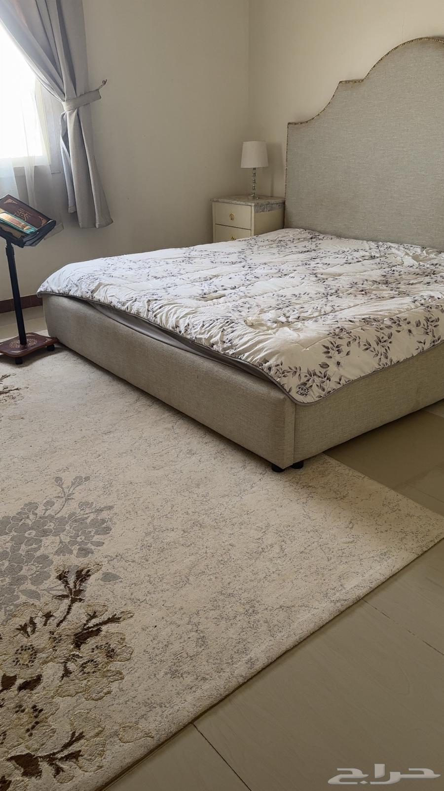 غرفة نوم كبيره64370294476035112