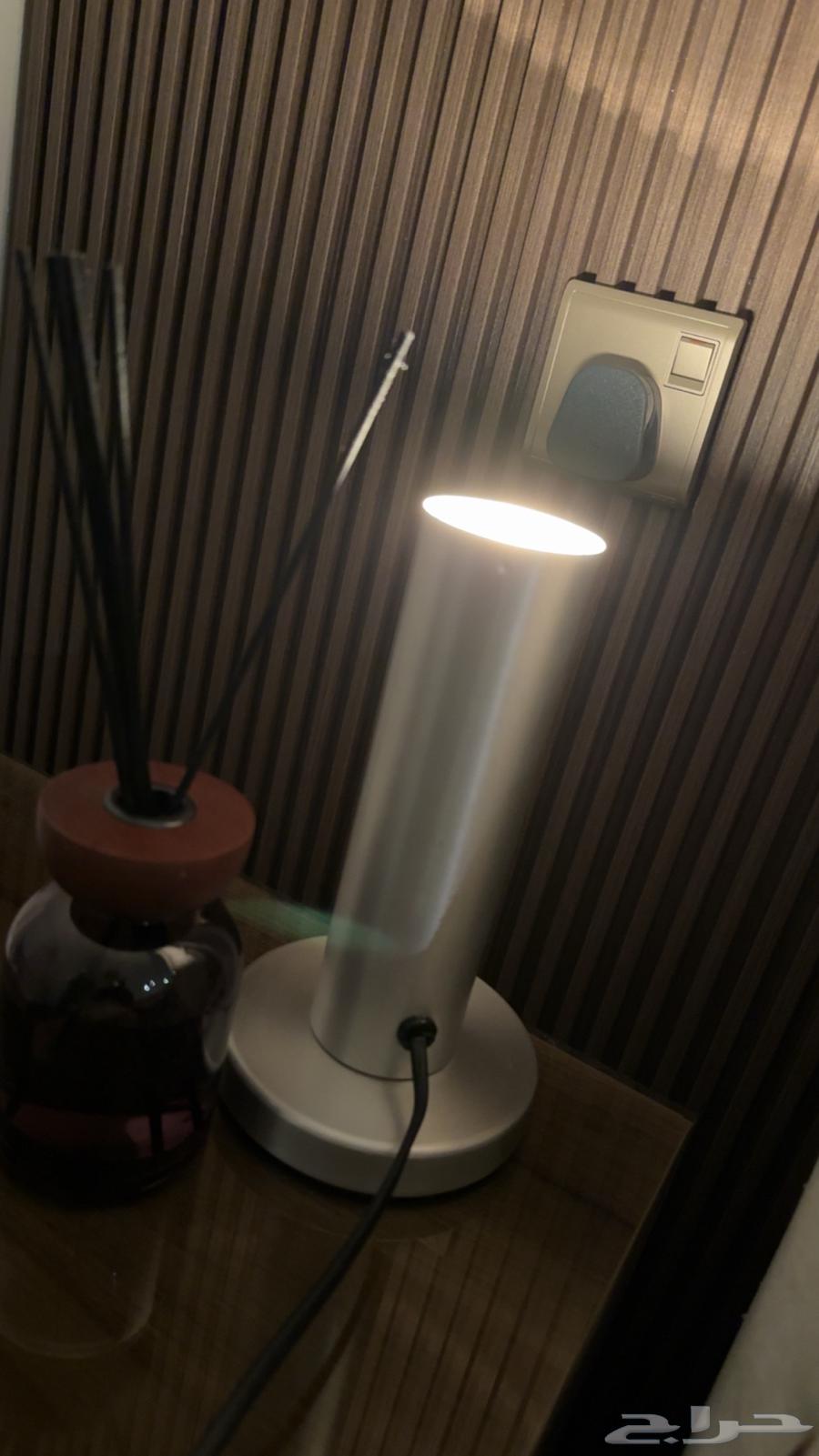 أباجورة بإضاءة حرارية64369762005379110