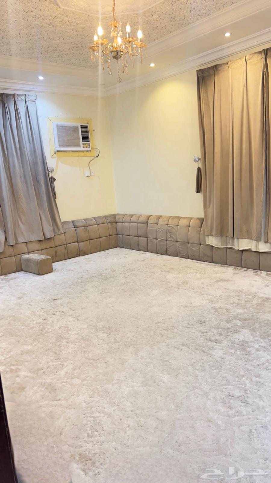 مساند وستارتين للبيع64368732873475111